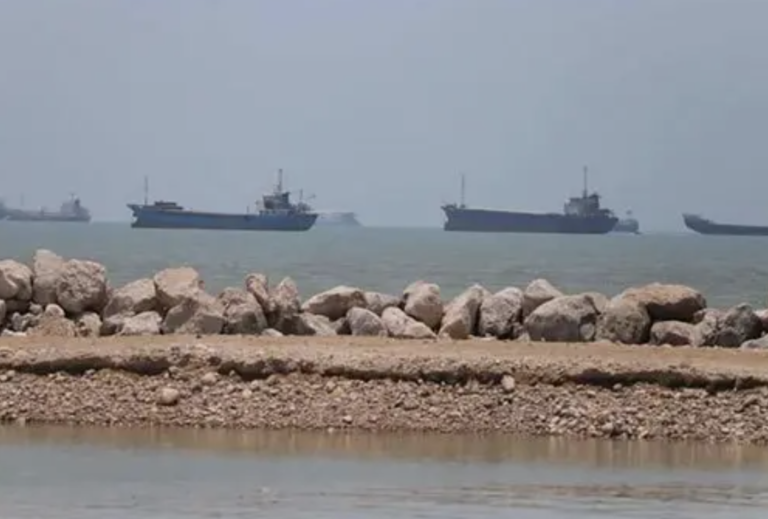US Ends Naval Blockade of Iran Following Peace Deal, New Negotiations to Continue