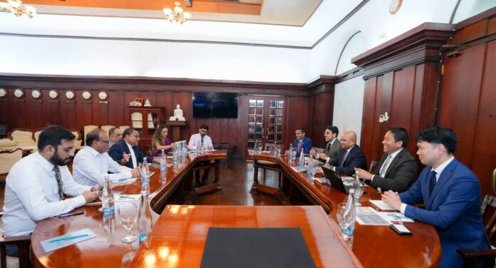 Government Holds Talks with Japanese Business Delegation on Maritime Investment