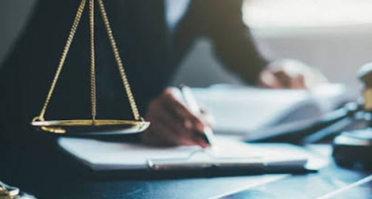 Supreme Court Begins Hearing Challenges to Anti-Corruption Bill